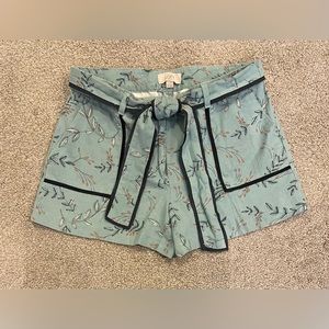 LOFT outlet Linen Blend Belted Blue Pattern Shorts Size 2